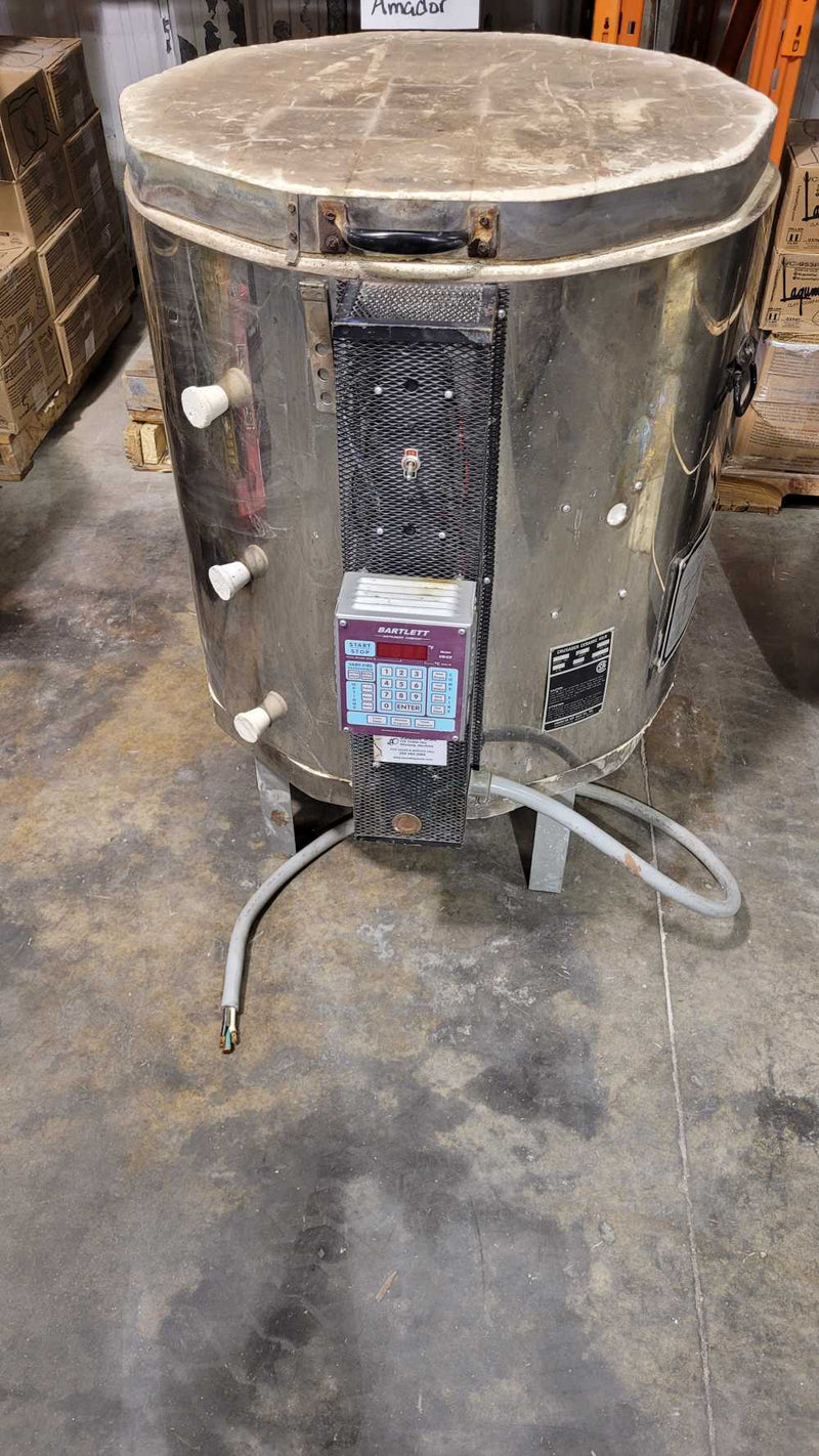 Used Crusader Electric Kiln, Model 274S, 240 volt