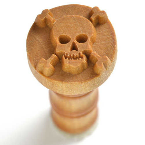 MKM Tools Scm168 Medium Round Stamp - Skull & Crossbones