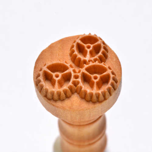 MKM Tools Scm183 Medium Round Stamp - Three Gears