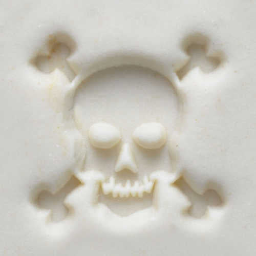 MKM Tools Scm168 Medium Round Stamp - Skull & Crossbones