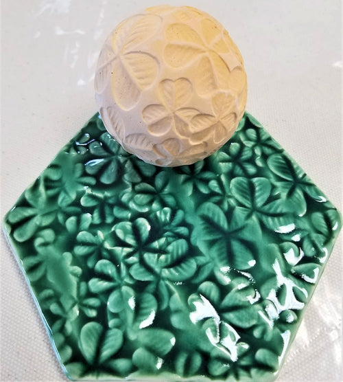 TS17 Clovers Texture Sphere - Medium 2"