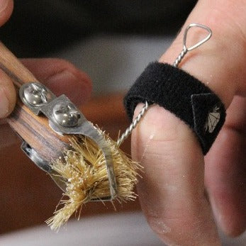 DiamondCore Finger Brush