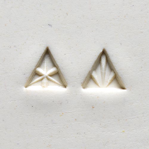MKM Tools Sts6 Small Triangle Stamp - Geometric Designs