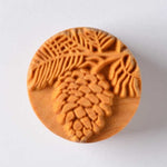 MKM Tools Scl017 Large Round Stamp - Pine Cone