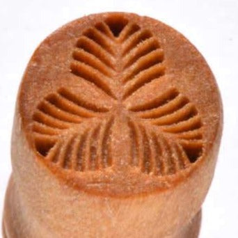 MKM Tools Scs166 Small Round Stamp - Tri-Leaf