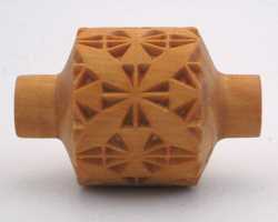 MKM RM-009 3 cm Four Leaf Quilt Block Design - Sounding Stone